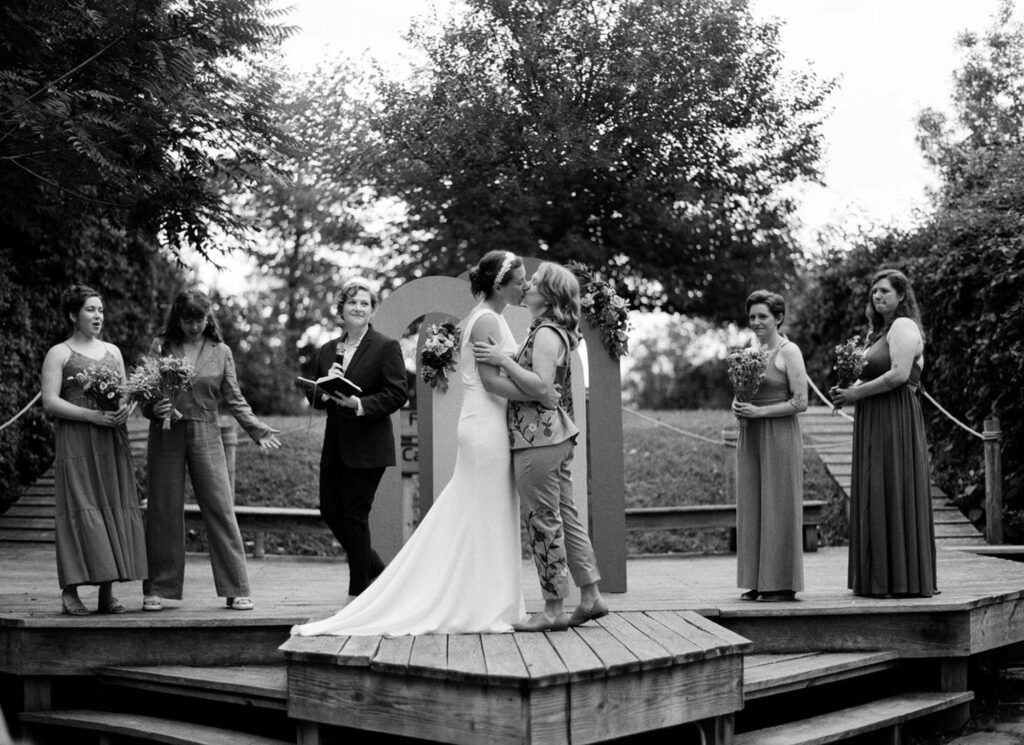 Couple first kiss at ceremony
